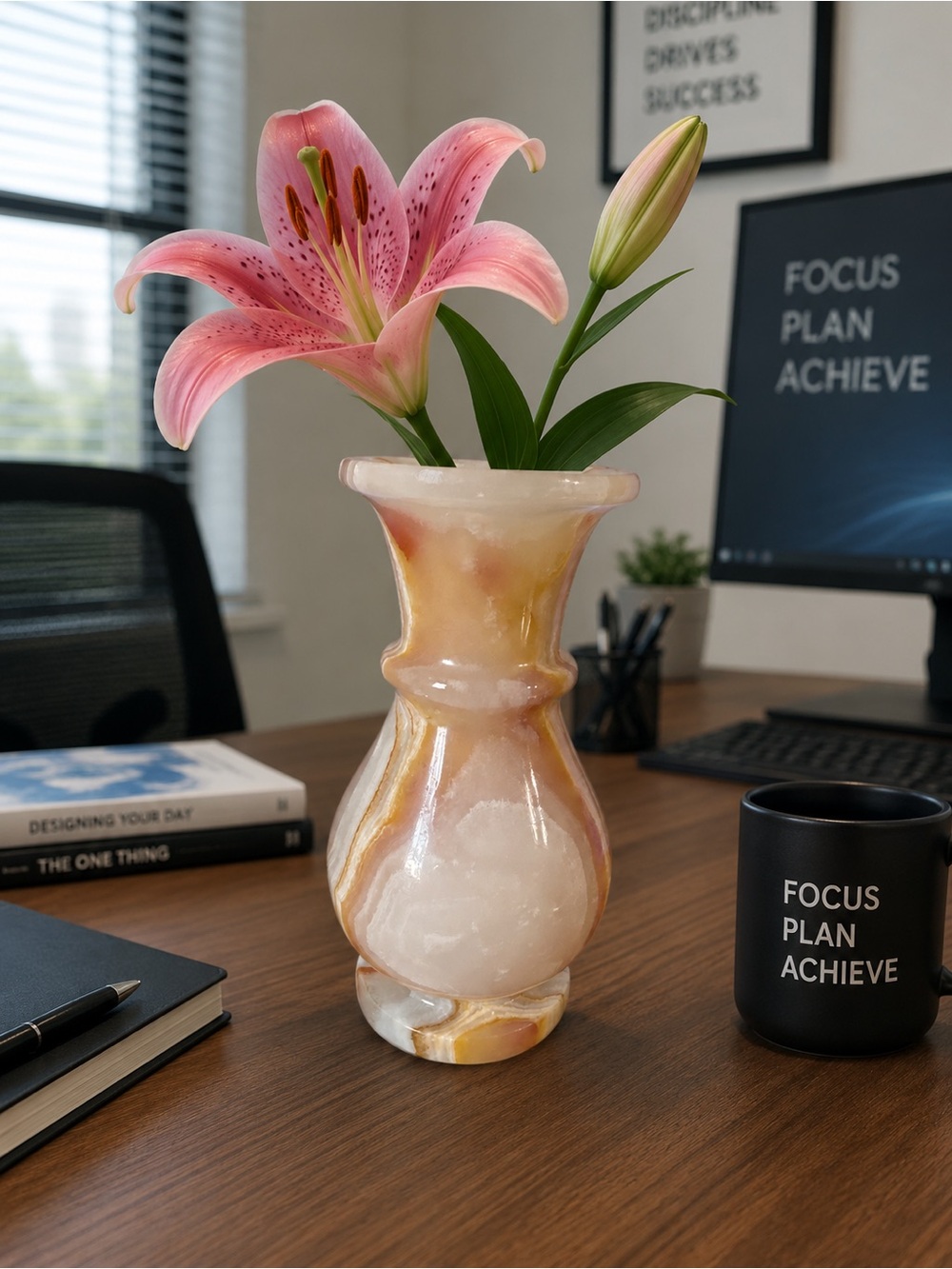Beautiful Onyx  Vase - Elegant Home Accent